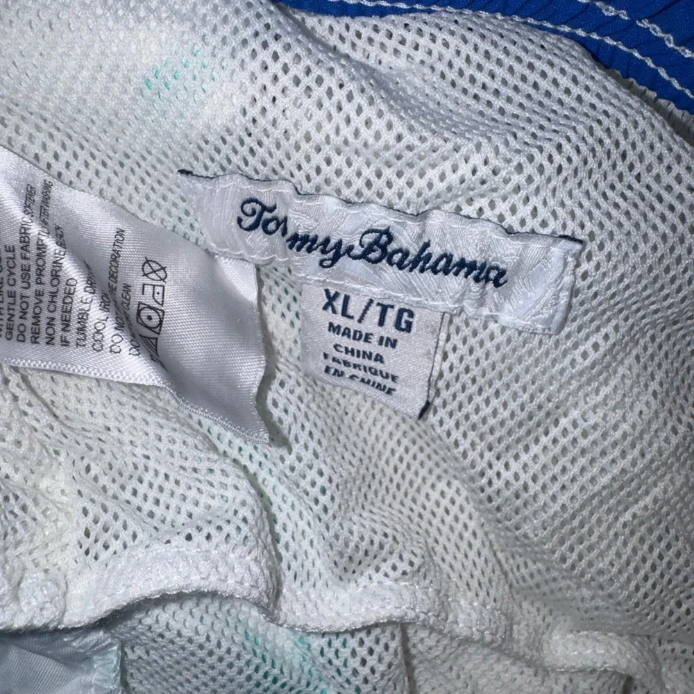 Tommy Bahama Swim Trunks Mens Tropical Palm Leaf Aqua White XL NEW